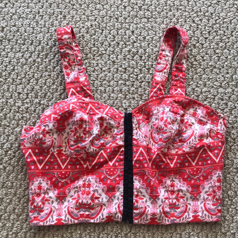 urban outfitters crop top